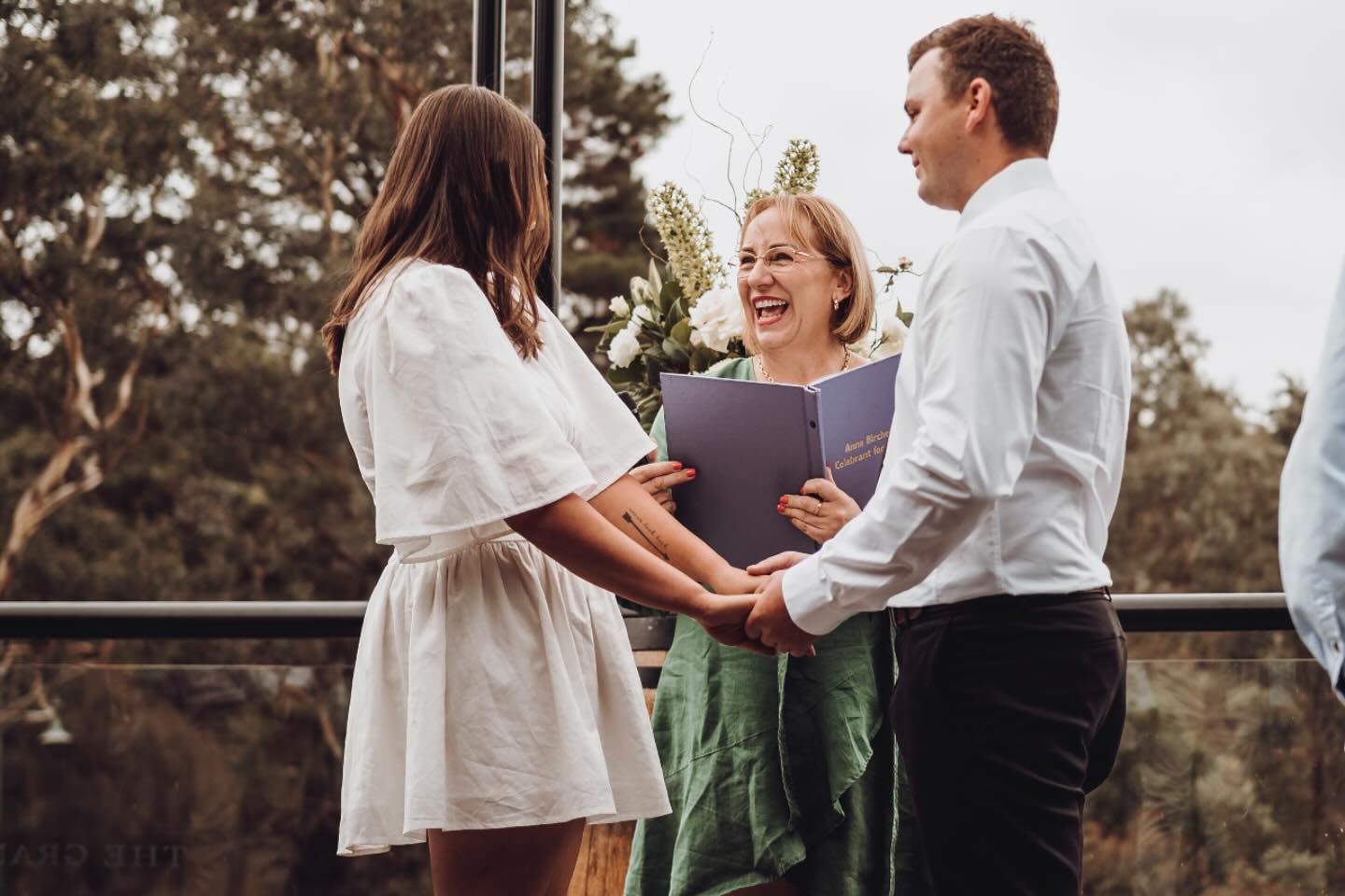 Annie Birch Celebrant conducting a wedding in Melbourn